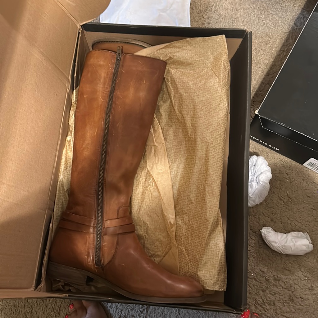 Brand New Frye Knee High Leather Boots With A Strap And Buckle Around The Ankle